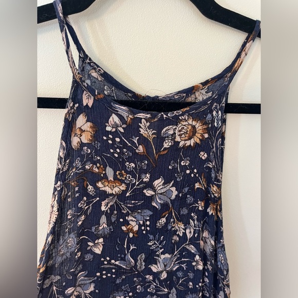 AE Tank - Picture 3 of 5